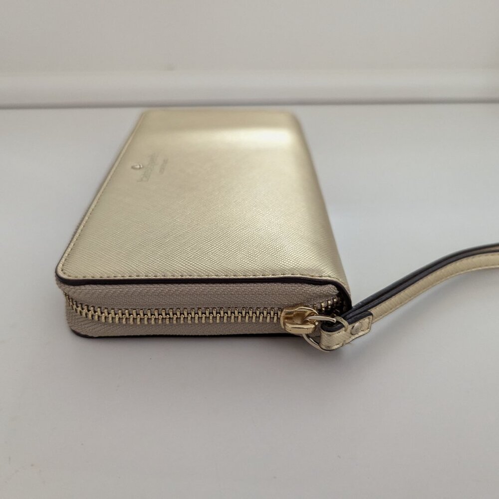 New? Mint Condition!! Kate Spade New York Gold Wallet Wristlet - Picture 5 of 13